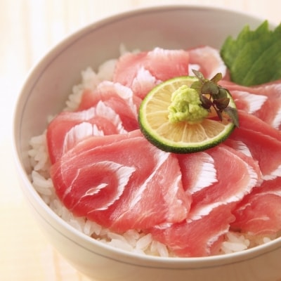 目鉢鮪頭の希少部位刺身用+目鉢鮪カマ1kg