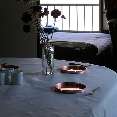 ケーキのお皿 小(メッキなし) -ケーキを美しくみせるフラットな金属皿-【018-004】