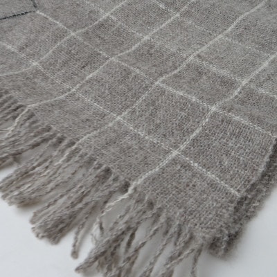 【さとふる限定】未来へ伝統をつなぐホームスパンマフラー(グレー×白)