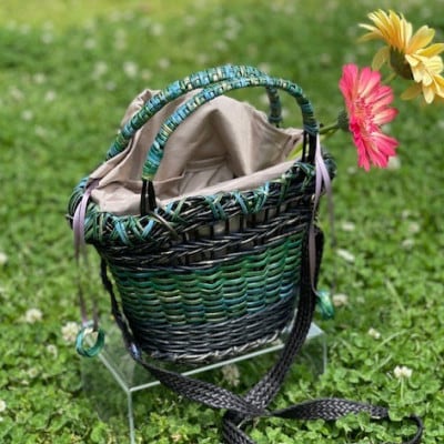 君島アトリエ 紅籐かごバッグ(染紅籐コレクション 彩のかご - みどり波)