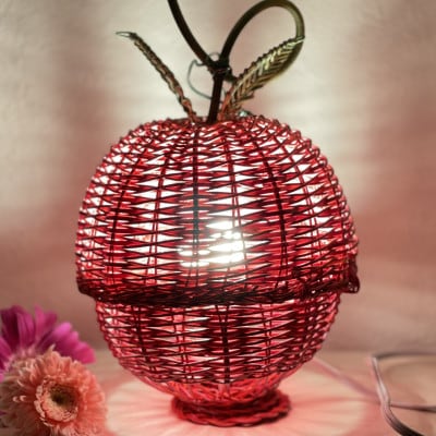 籐の灯り 赤りんごランプ