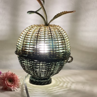 籐の灯り 青りんごランプ