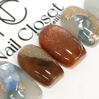 『良品』ネイルカラー　大量セット　ネイリスト入門　アルミケース 良品』ネイルカラー 大量セット ネイリスト入門 アルミケース 良品