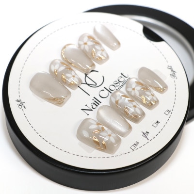 Antellijan大宮　プロネイリストのハンドメイド　ネイルチップ　L5-L　1セット