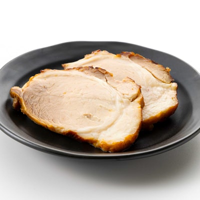 肉のプロが作った秘伝の味　手作りやわらかモモ焼豚 国産　400g×2本