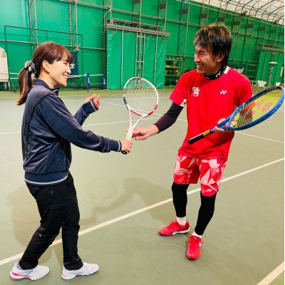 【中級者向け】世界マスターズランキングトップ10入りプロによるテニスパーソナルレッスン(1回分)