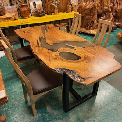 屋久杉レジンダイニングテーブル