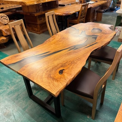 屋久杉レジンダイニングテーブル