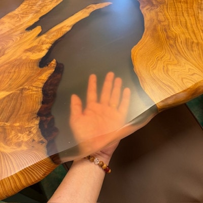 屋久杉レジンダイニングテーブル