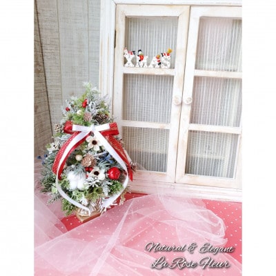 まるで生花のようなクリスマスツリー