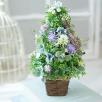 まるで生花のようなグリーンツリー(M)