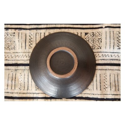 <南陶窯>マンガン魚紋7寸皿