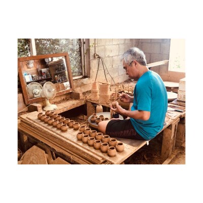 <南陶窯>マンガン魚紋7寸皿