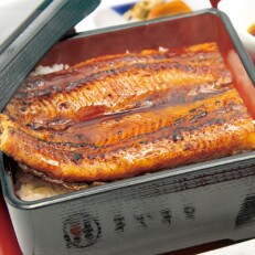 うなぎ蒲焼2尾、特製マス&波佐見焼グラス、特別純米「磨き60」(720ml)