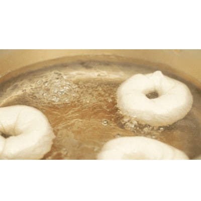 おんせんベーグル　香ばしい全粒粉の10個セット～ゆふいんの汲みたて温泉水を使ったつるもちベーグル～