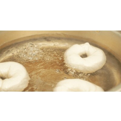 【2ヵ月毎定期便】おんせんベーグル【6種類6個!】～温泉水を使ったつるつるもちもちのベーグル～全3回
