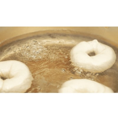 【2ヵ月毎定期便】おんせんベーグル　人気商品食べ比べプレーン5個全粒粉5個計10個セット全6回
