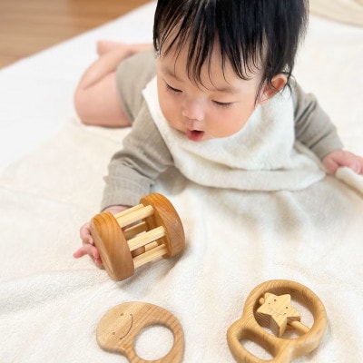 【木のおもちゃ　山のくじら舎】赤ちゃんのおでかけ宝石セット(カタカタ:お星さま)