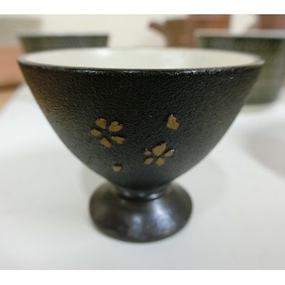 内原野焼の陶胎漆器(杯・小)(黒または赤)
