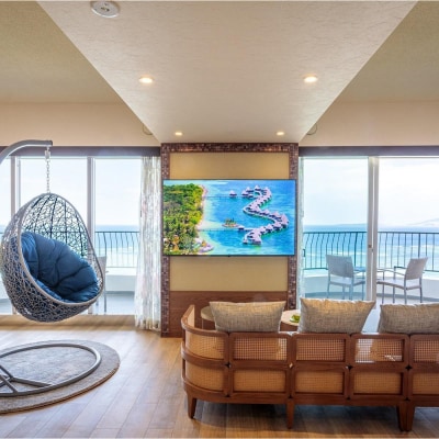 【沖縄かりゆし】オーシャンタワー/プレミアコーラルビュールーム 4名様1泊 宿泊券(朝・夕付)