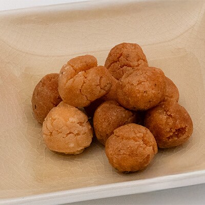 日本一硬いお菓子!?古えより伝わる伝統の銘菓「あかだ・くつわセット(3個入)」