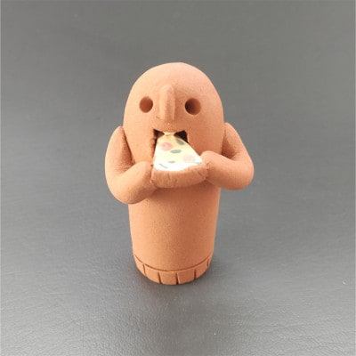 ピザ食べてます　はにわ　【はにわ堂】　81-D