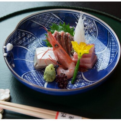北陸・山中温泉【 胡 蝶 】露天風呂・テラス付客室こおろぎ　ペア宿泊券(1泊2食付)【高島屋選定品】