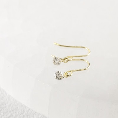 18金 フックピアス ダイヤモンド レーザーホール 0.15ct 241108bd200y