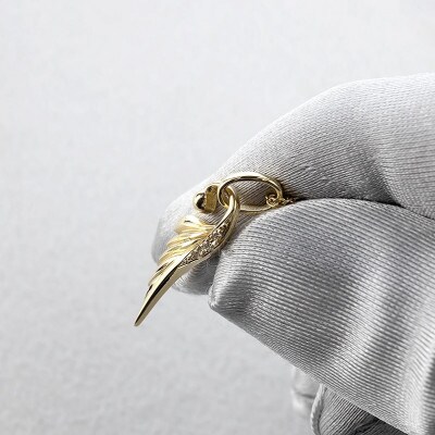 18金 羽根(フェザー) ダイヤモンドペンダントトップネックレス190523100dym-s