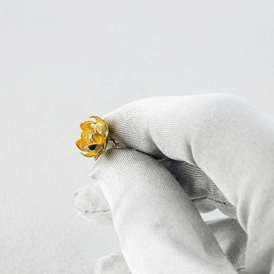 24金(純金) 蓮の花 ダイヤモンド キャッチのいらないピアス(片耳用)250930203k24