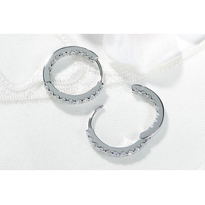 【0.7ct】K18WG ダイヤモンド中折れフープピアス【17mm】