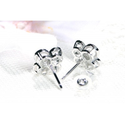 【0.26ct】Pt900ダイヤモンド クローバー ピアス