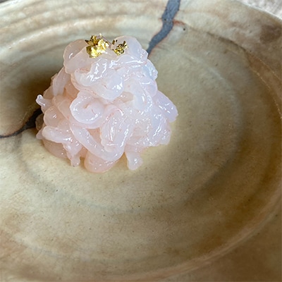 富山の老舗旅館が作った白えび刺身