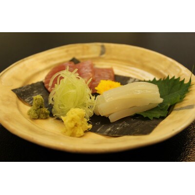 富山の老舗旅館が作った昆布〆(芭蕉かじき・甲いか)