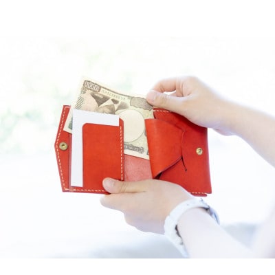 Tocco Fold(トッコ・フォルド)二つ折り財布　レッド