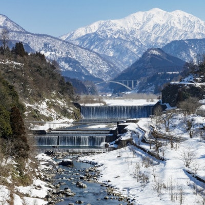 令和8年　富山の雪解け水でつくる　大地のコシヒカリ　10kg