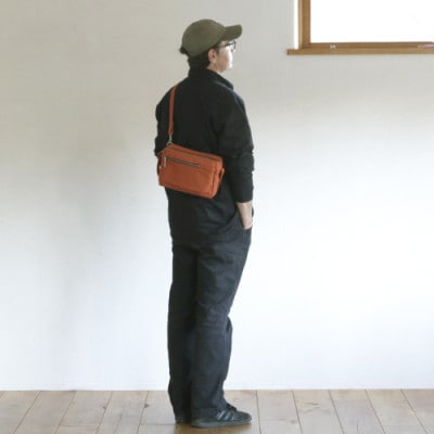 コンパクトBODY(カーキ)