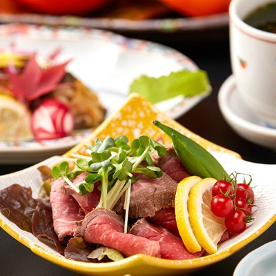 【休日宿泊 お部屋で夕食】割烹あまの夕食付き 櫻林亭 1泊2食付きペア宿泊券