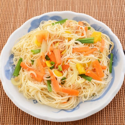 【手延】三輪の太めん 43束(2.2kg) 化粧木箱入り(KB-22)