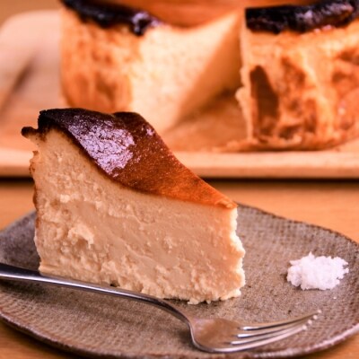 Cafe ほの香のオホーツクバスクチーズケーキ(6号)