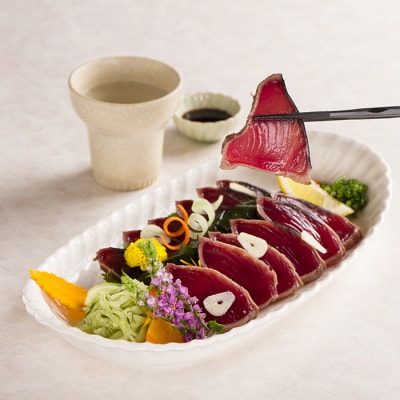 黒毛和牛すき焼用 & ゆず香りかつおたたきタレ付 A8-43