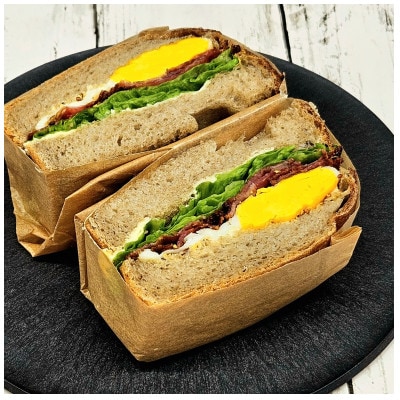 M teku Bakery 全粒粉100%食パン16枚詰め合わせ