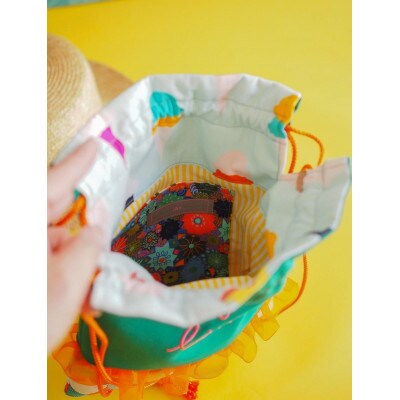 毎日のお出かけを軽やかに　きんちゃくポシェット　寒色系　*色柄おまかせください