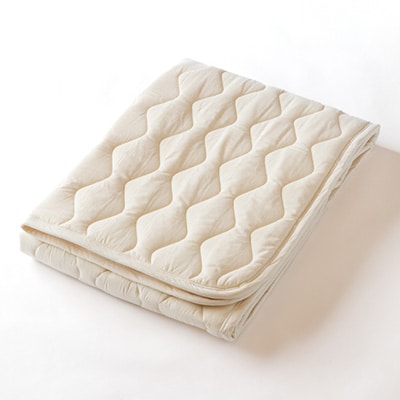 消臭吸汗効果のあるベッドパッド　クリーム