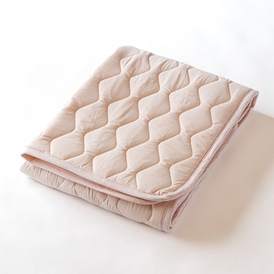 消臭吸汗効果のあるベッドパッド　ピンク