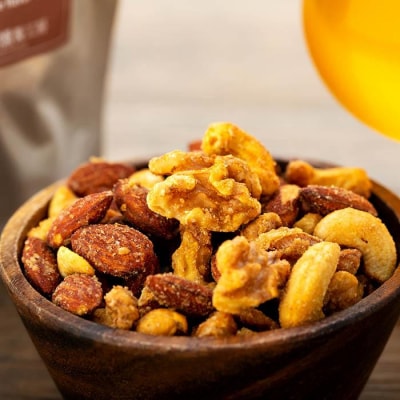 燻製ミックスナッツ(3フレーバー全6パック)〈Sakura燻製工房〉