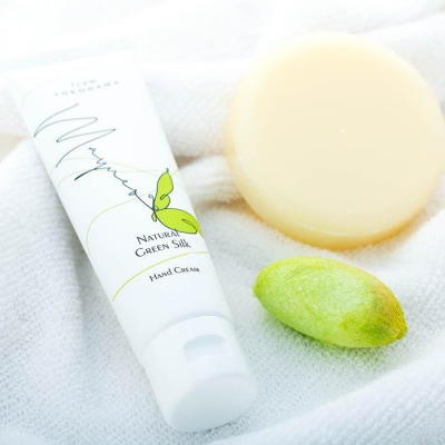 国産グリーンシルク配合　ハンドクリーム、せっけんセット【ハンドクリーム1本・せっけん1個入り)