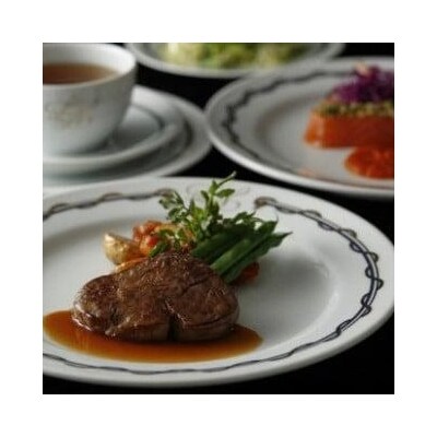 ホテルニューグランド プルミエスイートルーム ペア宿泊券(1泊2食付・フレンチディナー)