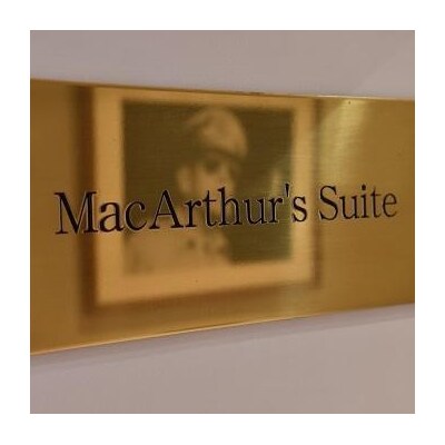 ホテルニューグランド マッカーサーズスイート　ペアご宿泊券(1泊2食付、夕食:フレンチディナー)