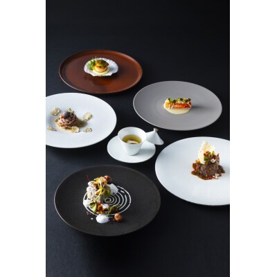 【ハイアットリージェンシー横浜】ミラノ・グリルディナーペア券